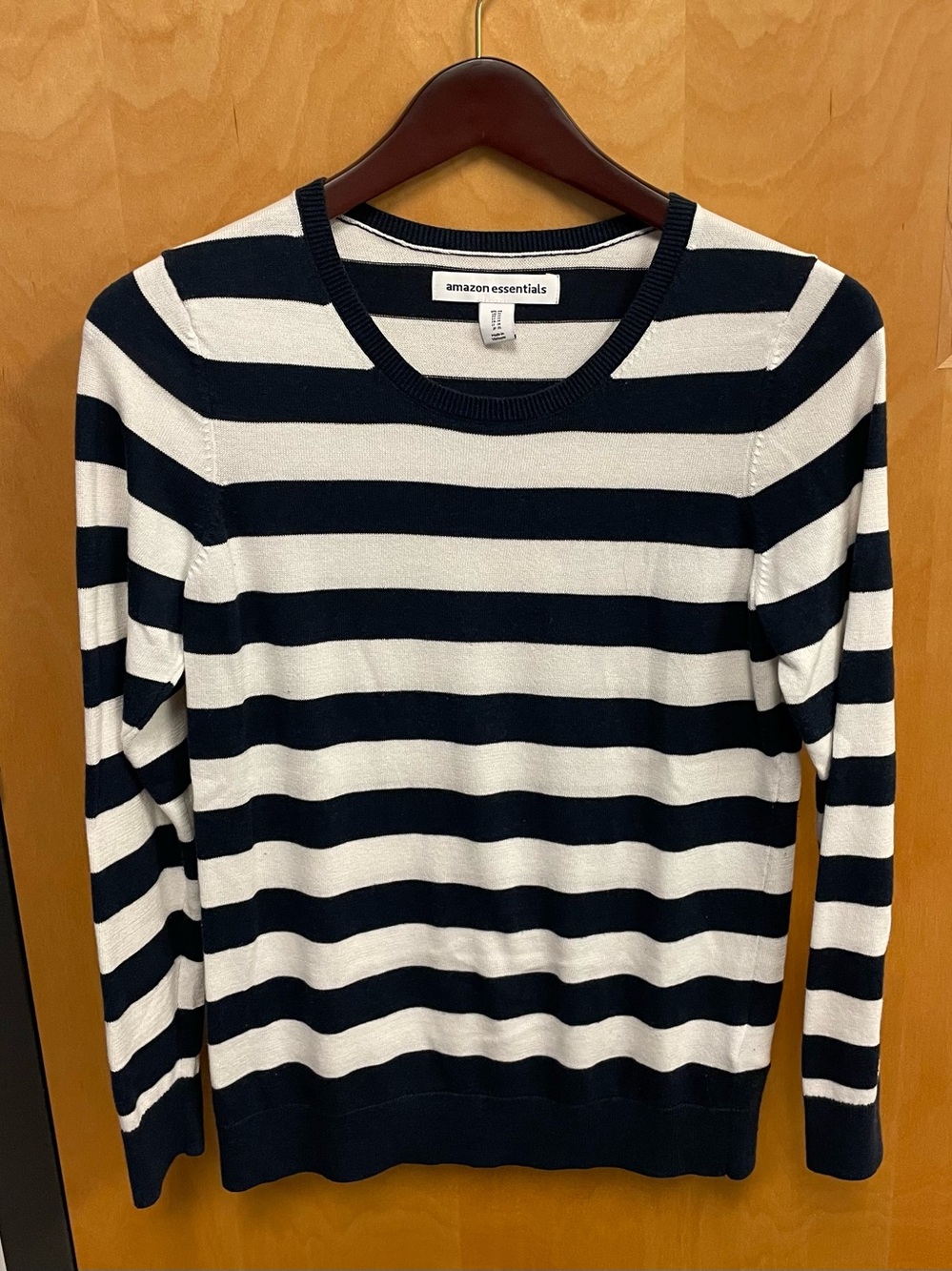 Amazon Essentials Navy Blue & White Striped Sweater | Medium